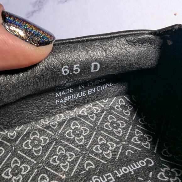 Aravon Black Leather Slip-On Seam Detail Comfort Wedge Walking Loafers Sz 6.5 D - Picture 5 of 7